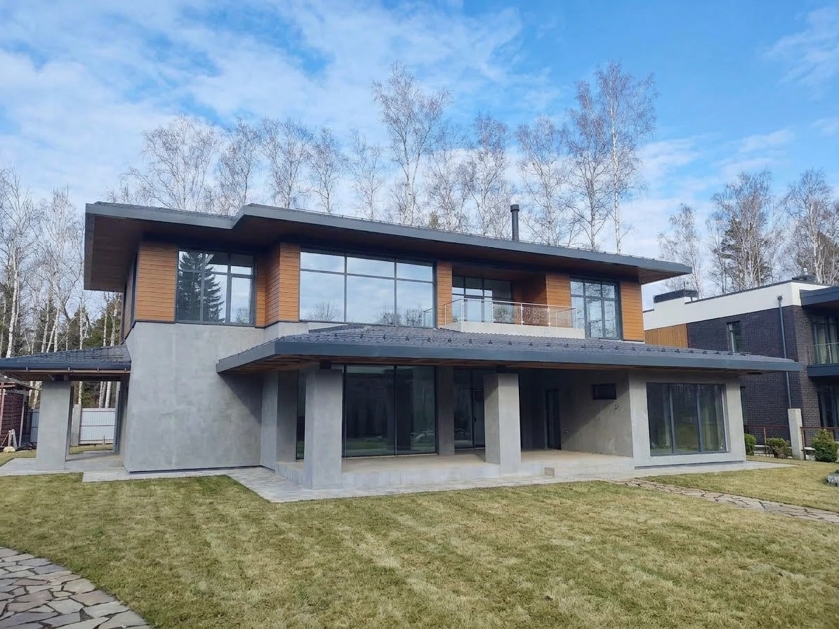 Современный загородный дом